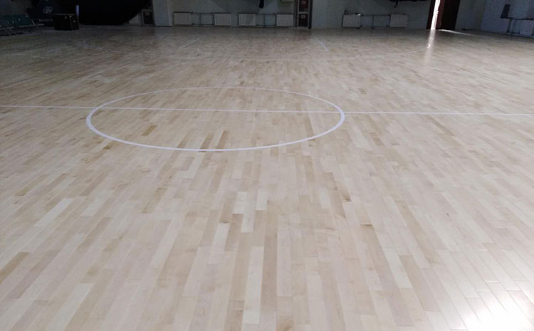 楓樺木體育場木地板怎么維修