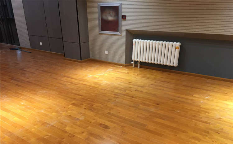 硬木企口體育運(yùn)動(dòng)地板廠家批發(fā)