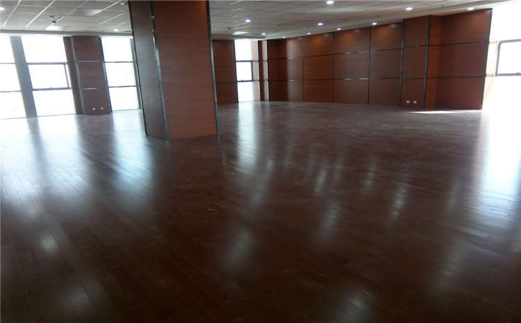 哈爾濱專用體育場地板哪家便宜