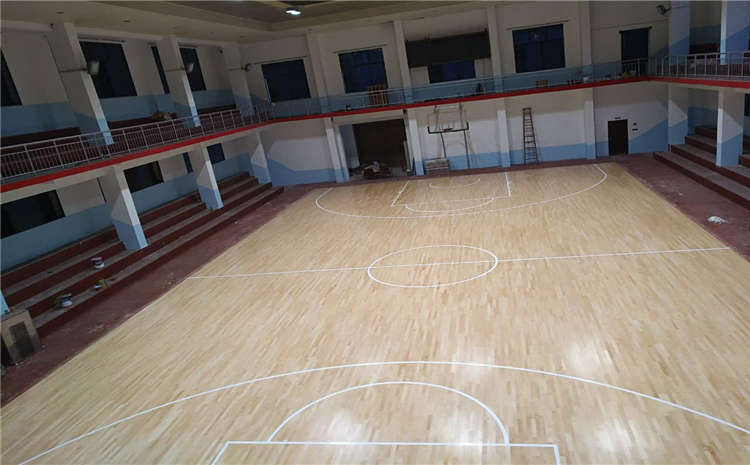 體育運動地板價格及圖片