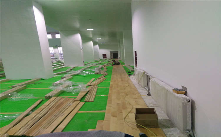 重慶楓木體育場(chǎng)地板廠商