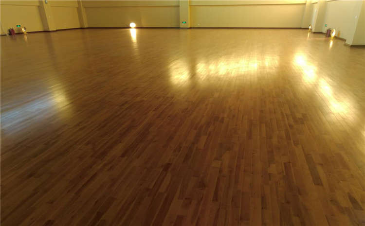 包頭體育木地板