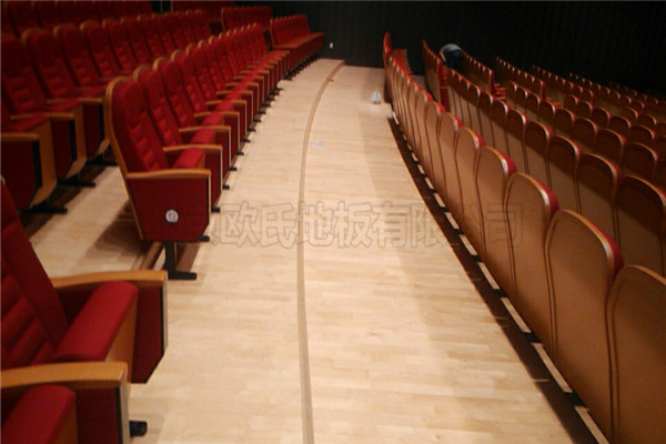 湖南婁底文化館舞臺(tái)木地板案例 湖南婁底文化館舞臺(tái)木地板案例