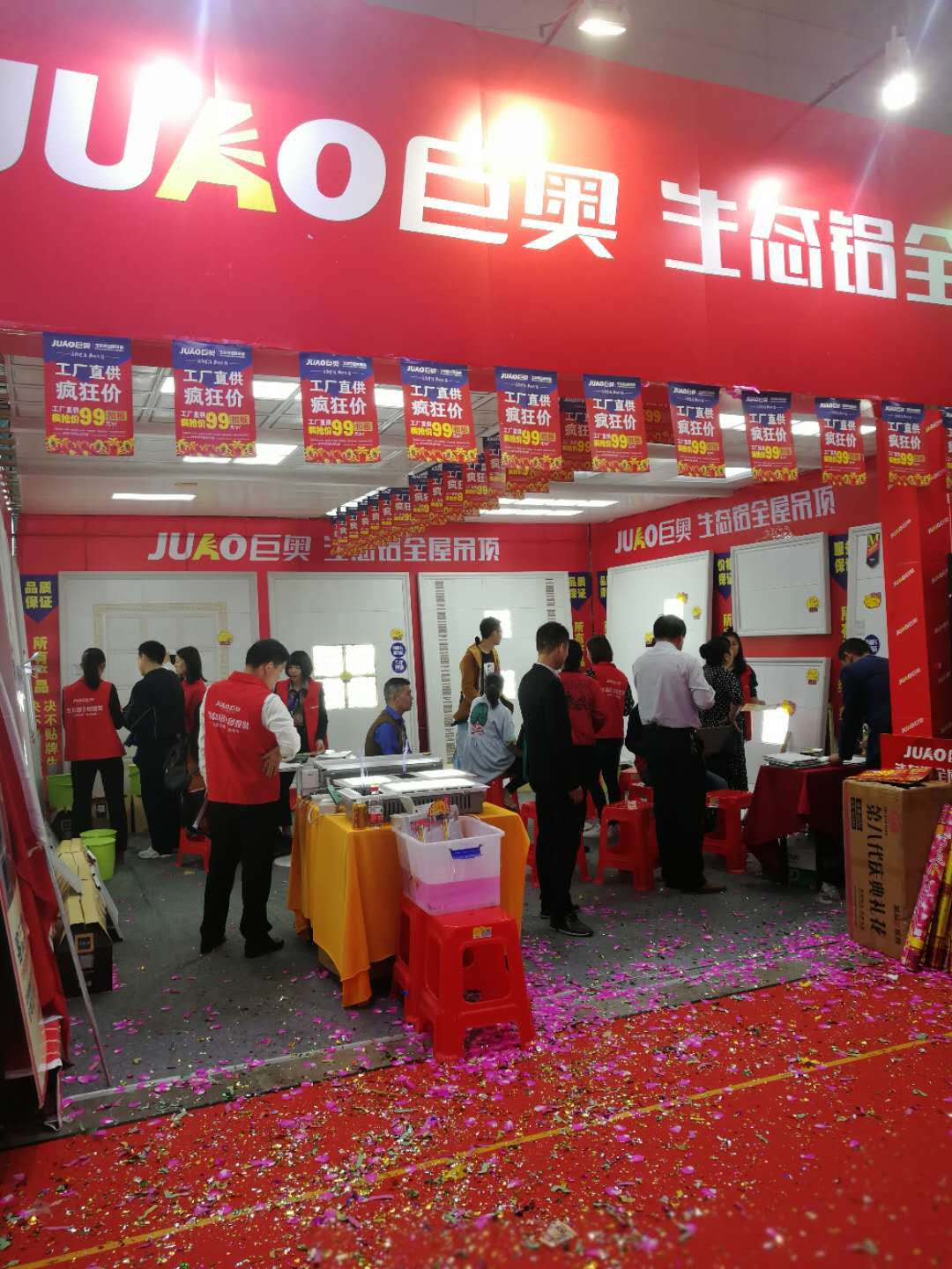 戰(zhàn)無不勝！ 巨奧生態(tài)鋁頂墻火火火火爆武漢！